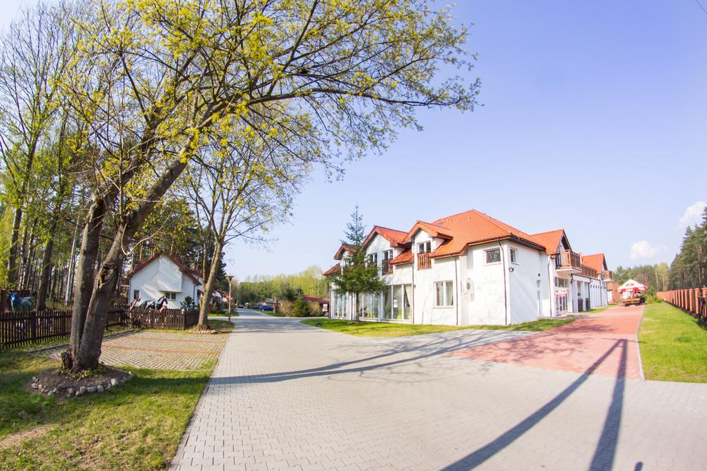 Osrodek Nad Jeziorem - Radew Rosnowo Exteriér fotografie